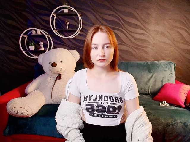 EvaHoward, live now on BongaCams