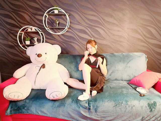 EvaHoward, en vivo ahora en BongaCams