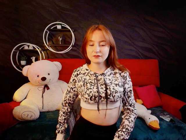 EvaHoward, en vivo ahora en BongaCams