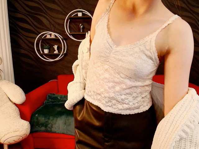 EvaHoward, en vivo ahora en BongaCams