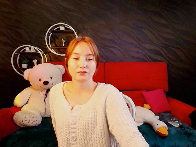 EvaHoward live cam preview