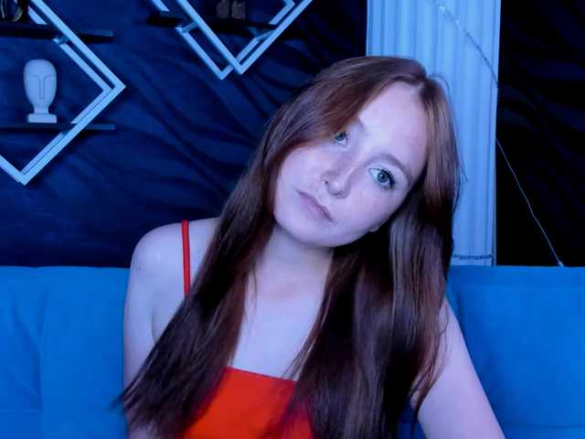 EvaHoward live on BongaCams