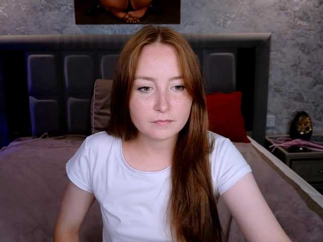 EvaHoward live webcam show