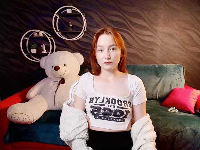 EvaHoward, live now on BongaCams