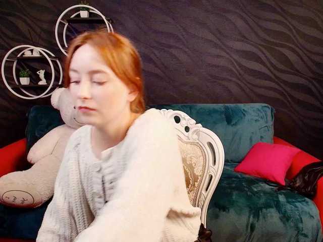 EvaHoward, live now on BongaCams