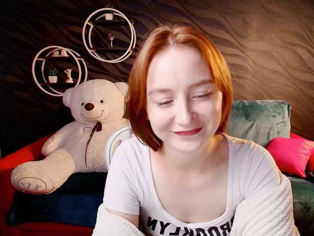 EvaHoward, en directo ahora en BongaCams