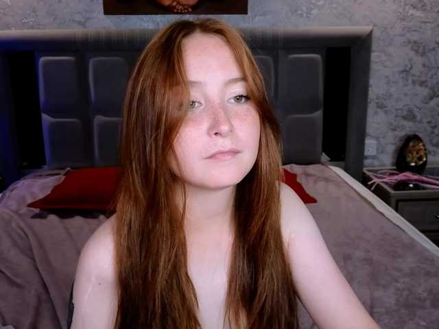 EvaHoward live webcam show