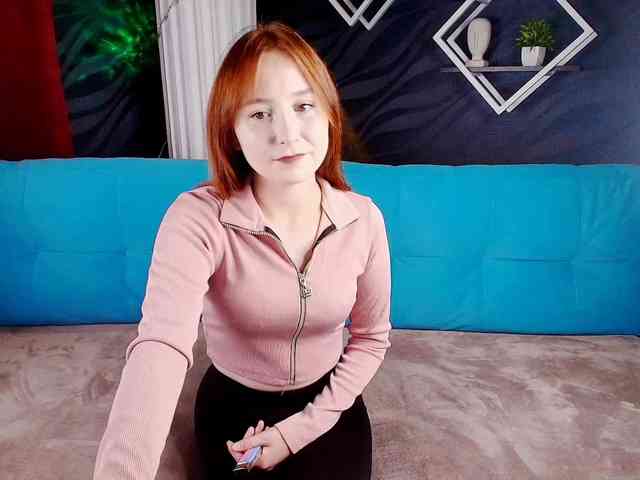 EvaHoward webcam
