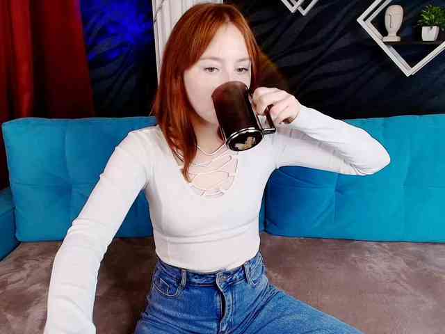 EvaHoward webcam