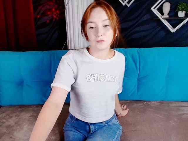 模特: EvaHoward