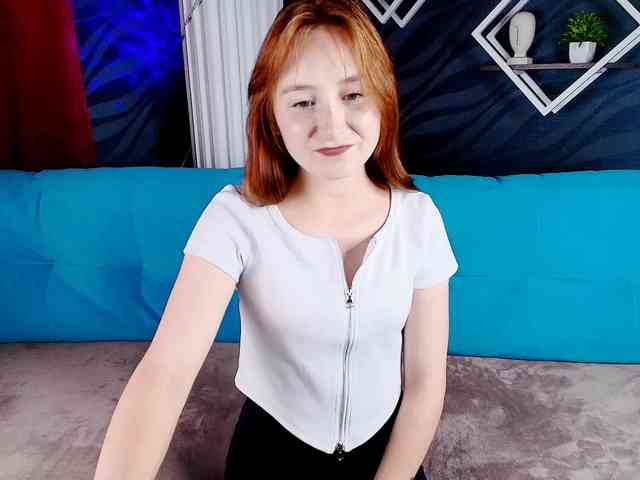 EvaHoward webcam