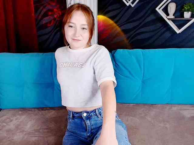 EvaHoward webcam