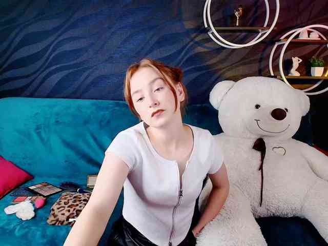 EvaHoward webcam