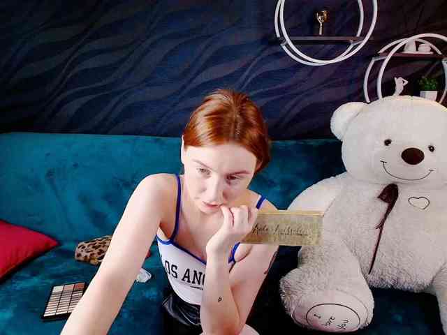 EvaHoward webcam
