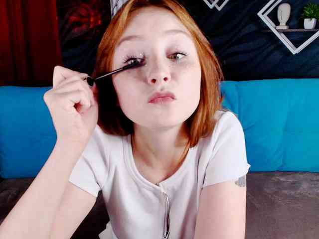 EvaHoward webcam