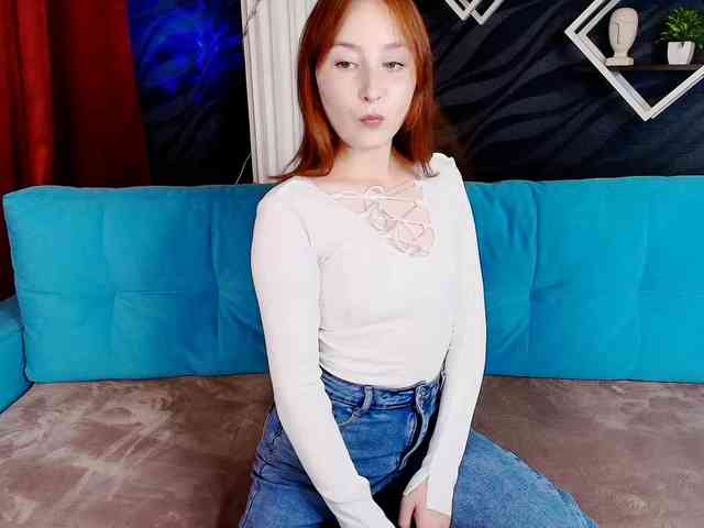 EvaHoward webcam
