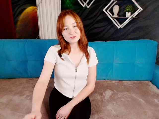 EvaHoward webcam