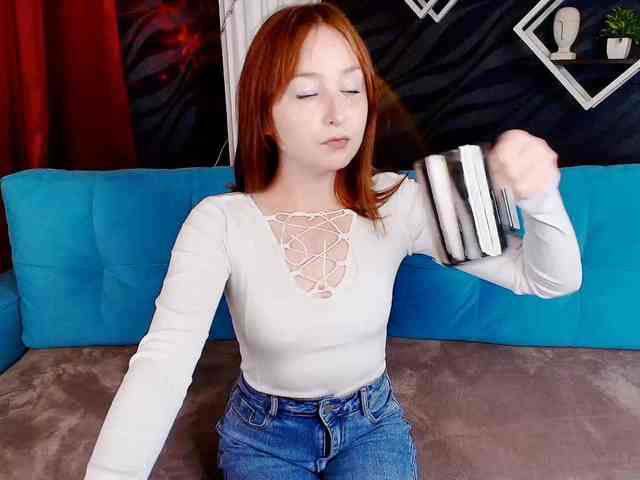 EvaHoward webcam