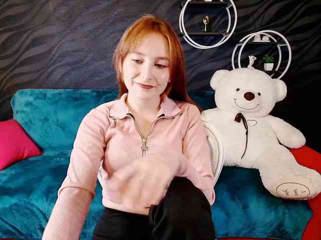 EvaHoward webcam