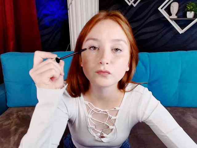 EvaHoward webcam