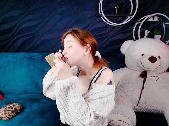 EvaHoward webcam