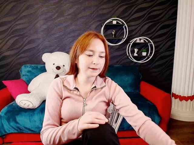 EvaHoward webcam