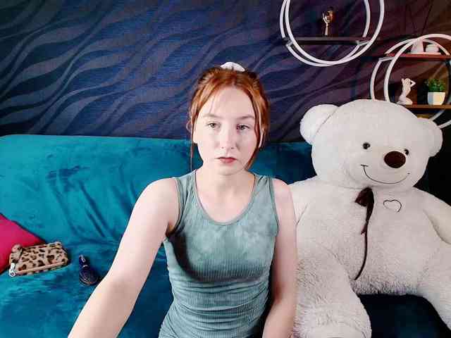 EvaHoward webcam