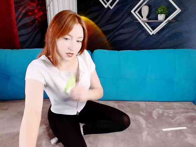 EvaHoward webcam