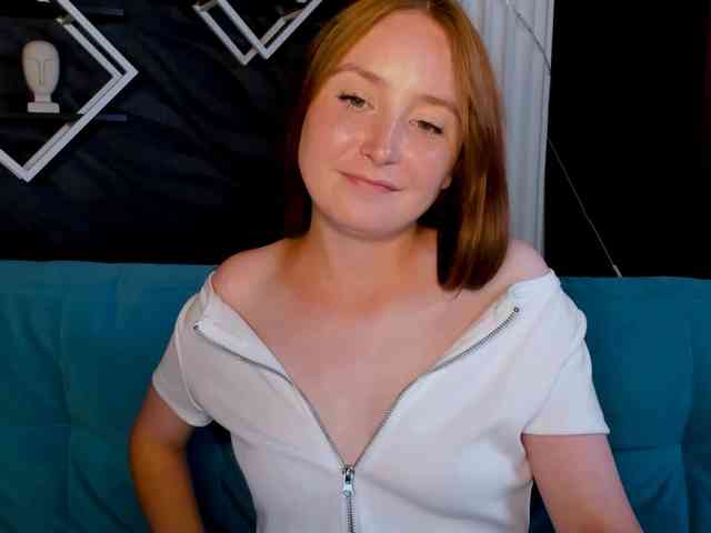 EvaHoward webcam