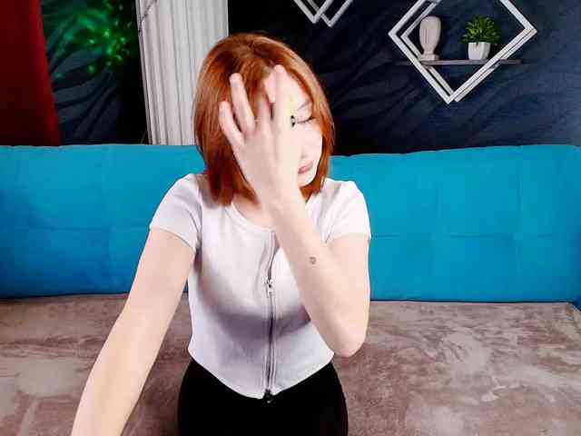 EvaHoward webcam