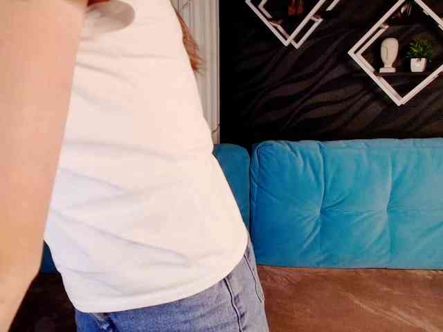 EvaHoward webcam