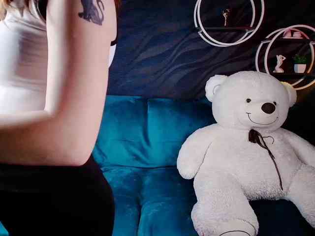 EvaHoward webcam