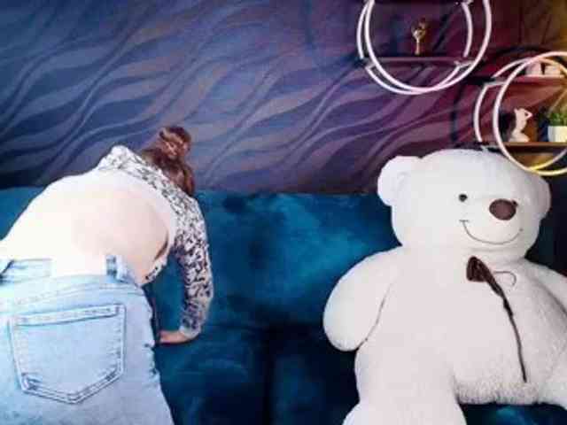 EvaHoward webcam