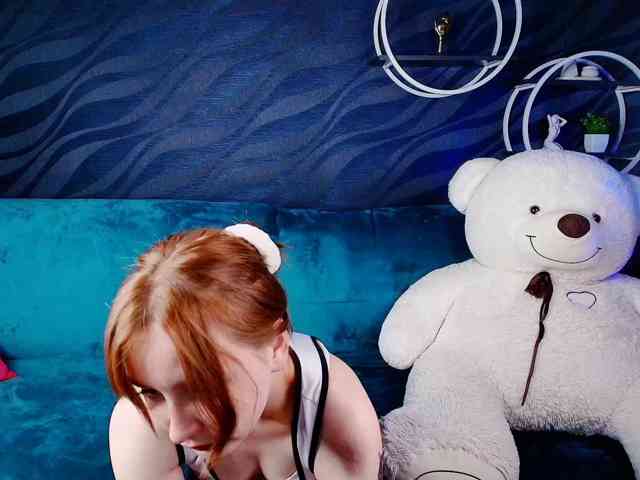 EvaHoward webcam