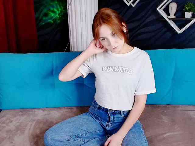 EvaHoward webcam
