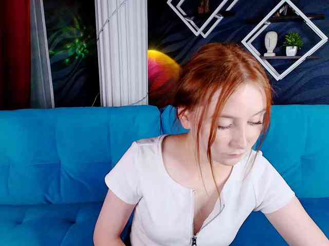 EvaHoward Live Webcam on BongaCams