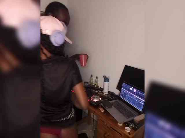 Solsinners webcam