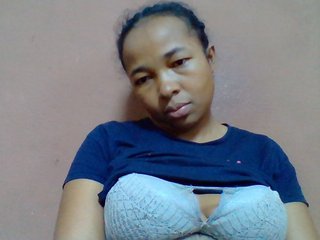 Tryciah1a's Live Webcam