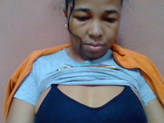 Tryciah1a's Live Webcam