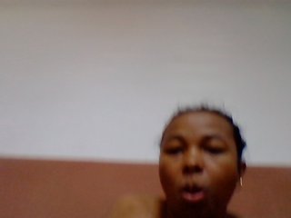 Tryciah1a's Live Webcam