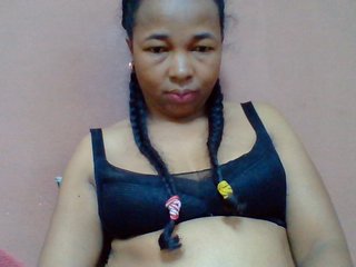 Tryciah1a's Live Webcam