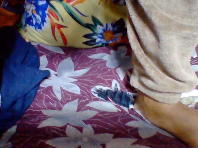 Tryciah1a live cam on BongaCams