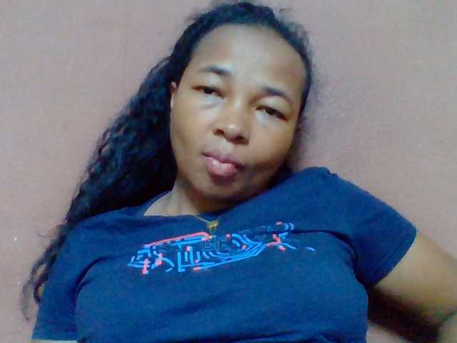 Tryciah1a live cam on BongaCams