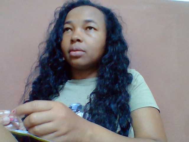 Tryciah1a live cam on BongaCams