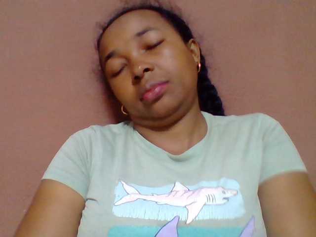 Tryciah1a live cam on BongaCams