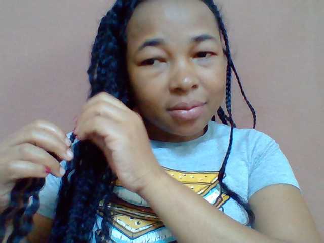 Tryciah1a live cam on BongaCams