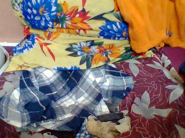 Tryciah1a live cam on BongaCams
