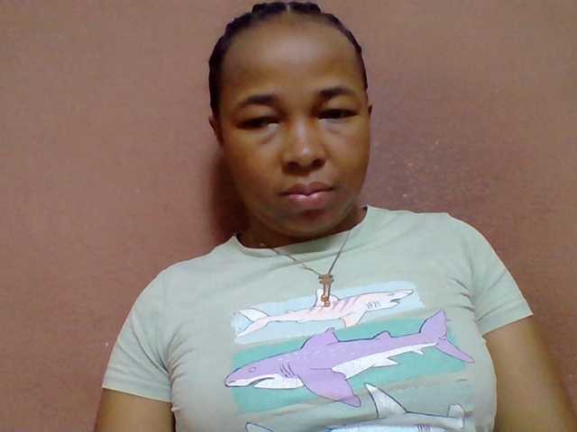 Tryciah1a live cam on BongaCams