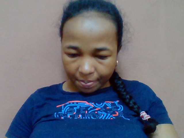 Tryciah1a live cam