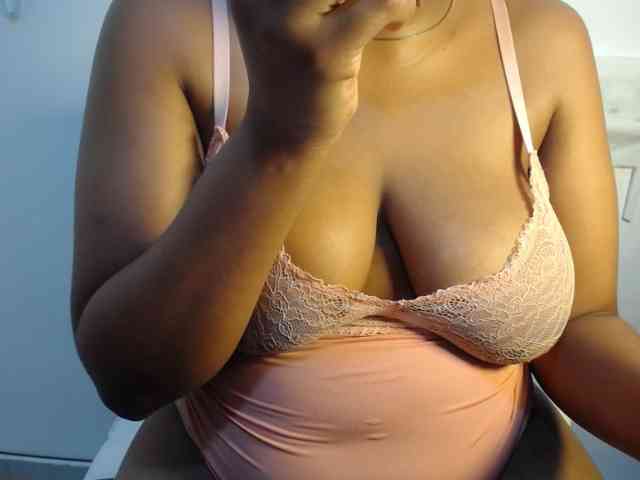 Sexybuttt webcam